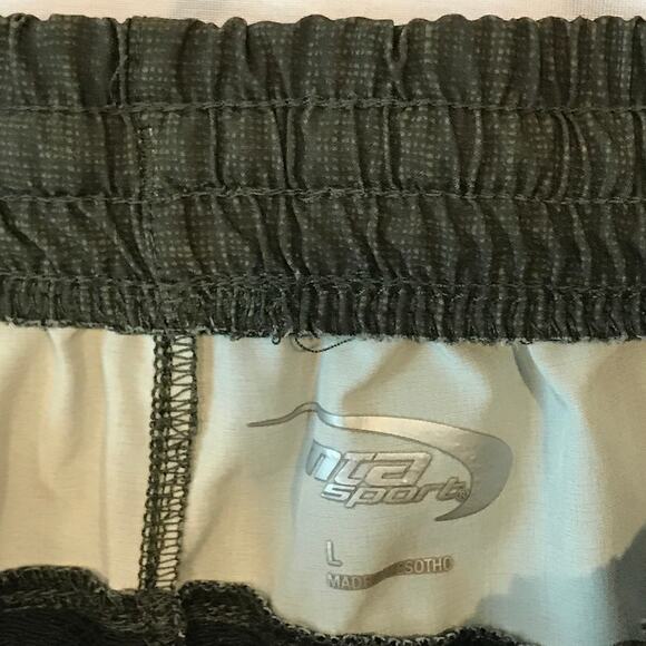 MTA Sports Running/Training Shorts Mens L - Picture 4 of 4